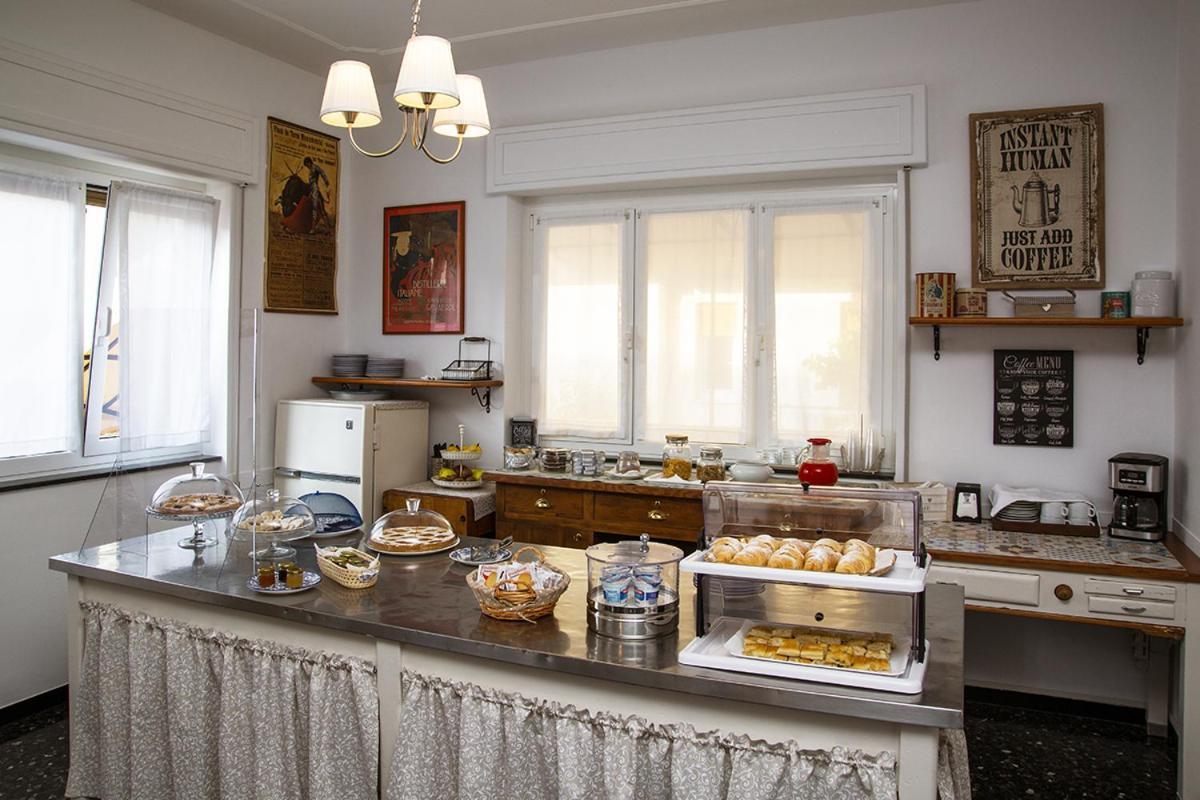 B&B Hotel Costa Azzurra Spotorno Exteriér fotografie